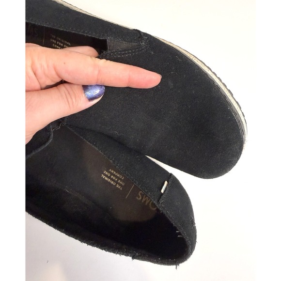 Toms Womens Black Suede Slip On Shoes Size 9.5 Platform Cushioned Casual Classic - Picture 5 of 10